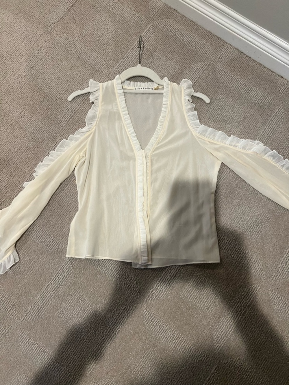 Alice + Olivia Ivory Cold-Shoulder Ruffle Blouse